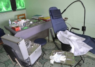 Dentist chair rural public health Ecuador