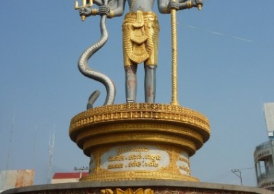 Gold monument Social Work in Cambodia