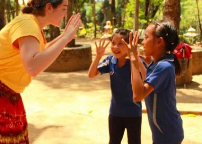 Volunteer and children playing Early Years Teaching Assistant in Rural Thailand