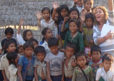 Volunteer and class Classroom and Childcare assistant in Cambodia