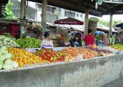 Fruit and Veg stall Improve Nutritional Standards in the Philippines