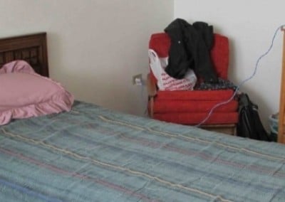 Homesaty bedroom learn Spanish in Ecuador