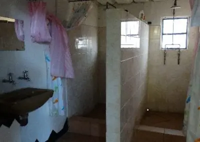 Bulawayo volunteer projects accommodation communal bathrooms