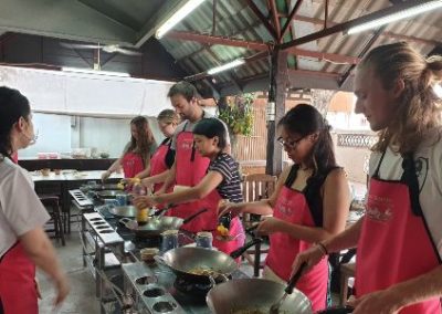 Group cooking in Chiang Mai